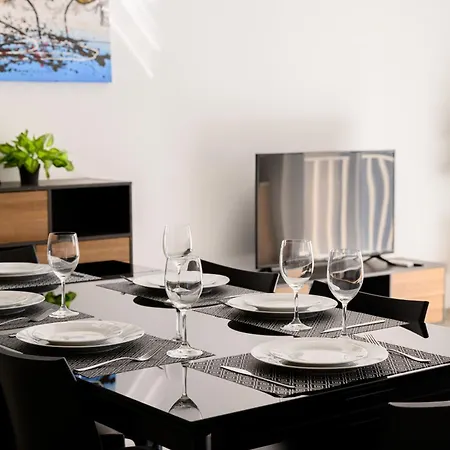 F9 3, Private Two Single Beds With Shared Bathroom In Shared Flat 民宿 姆西达