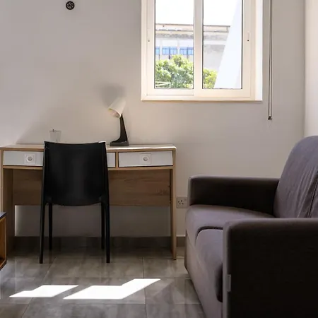 F9 3, Private Two Single Beds With Shared Bathroom In Shared Flat Séjour chez l'habitant Msida