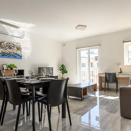 F9 3, Private Two Single Beds With Shared Bathroom In Shared Flat *