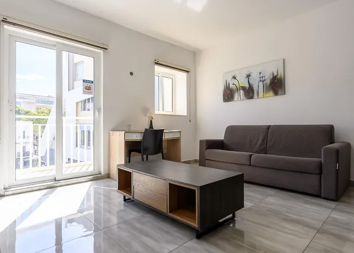 F9 3, Private Two Single Beds With Shared Bathroom In Shared Flat Kwatera prywatna *