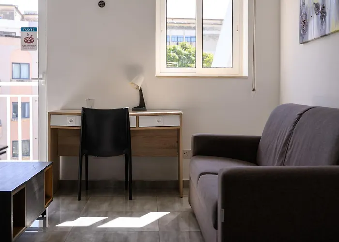 F9 3, Private Two Single Beds With Shared Bathroom In Shared Flat Kwatera prywatna Msida